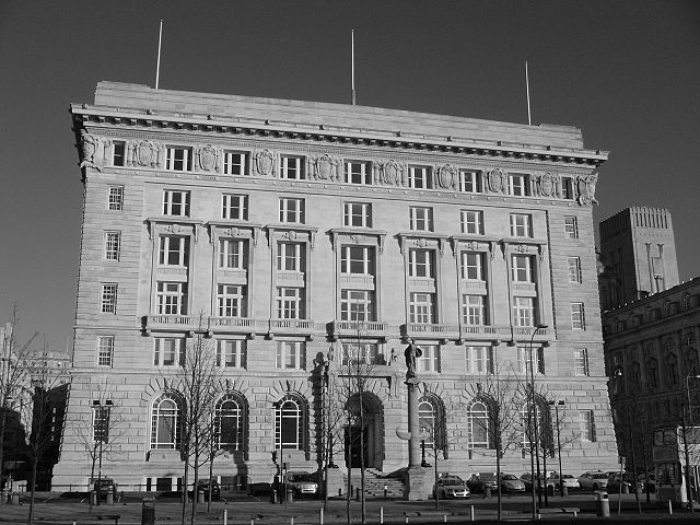 Cunard_Building,_Liverpool_-_2013-11-19